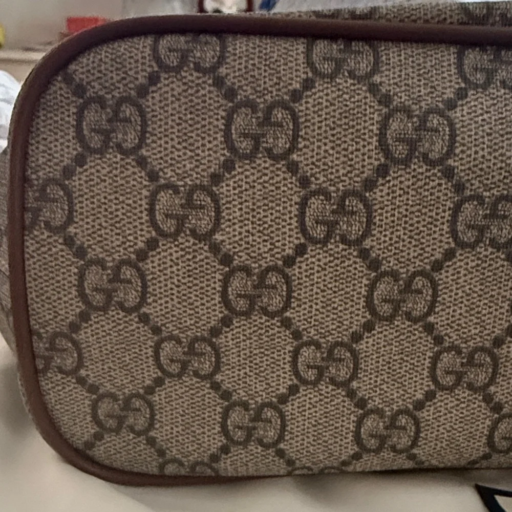 Gucci Beige GG Supreme Canvas Tote with Brown Leather Handles - Picture 5 of 5